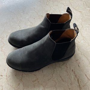 Blundstone Women's Series Ankle Boot 1975 - Rustic Black Nubuck Size 38